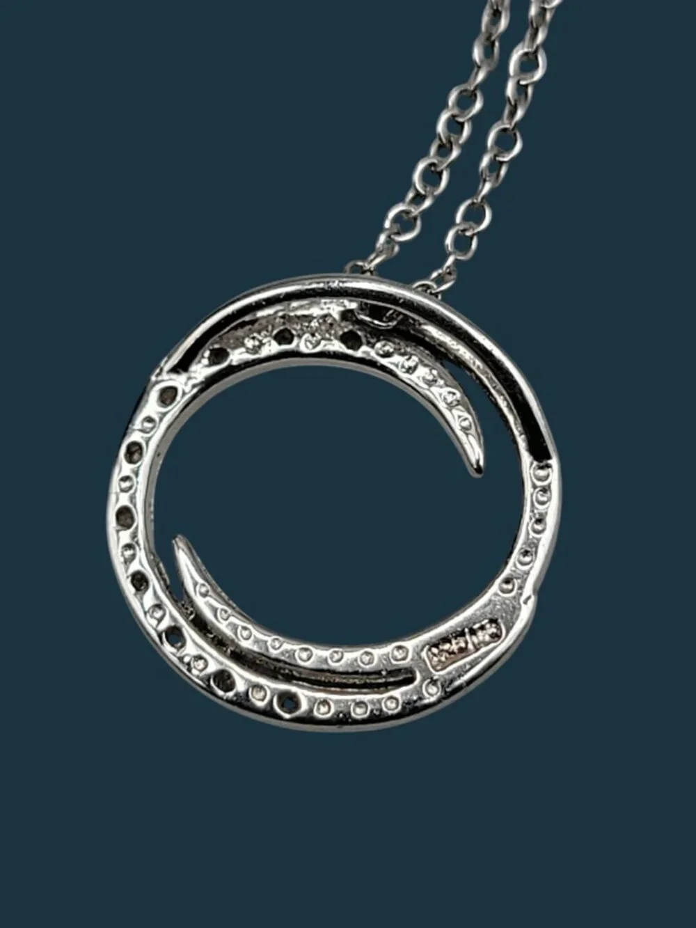 Charles Winston Sterling Silver Diamond Circle Pendant Necklace 19